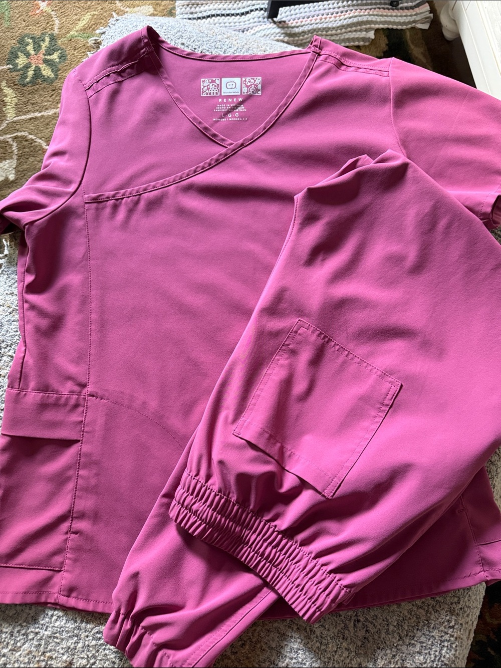 WonderWink Renew Women's Scrub Set